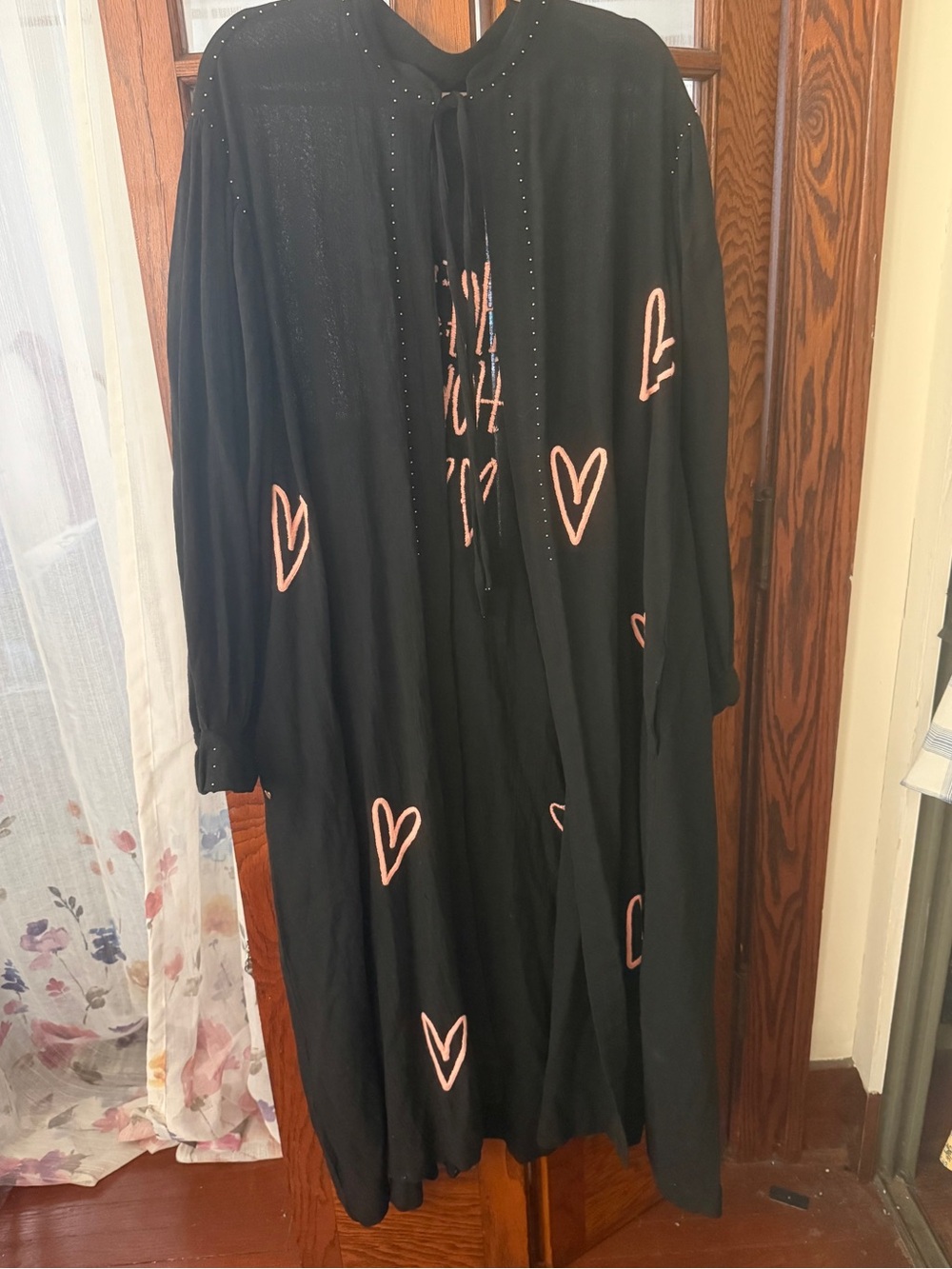 Black and pink duster one size, fits large